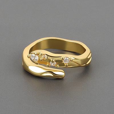 Multiscene Gold Fashion Rings Draagbaar Praktisch Met Briljante Steen Snijden