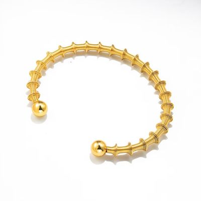 Schakelclamps bamboe-achtige gouden armband voor vrouwen lichtgewicht