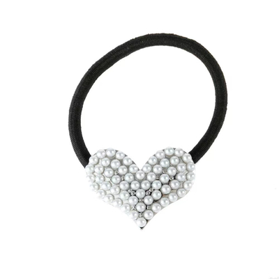 Delicaat parel haar accessoires in metalen afwerking