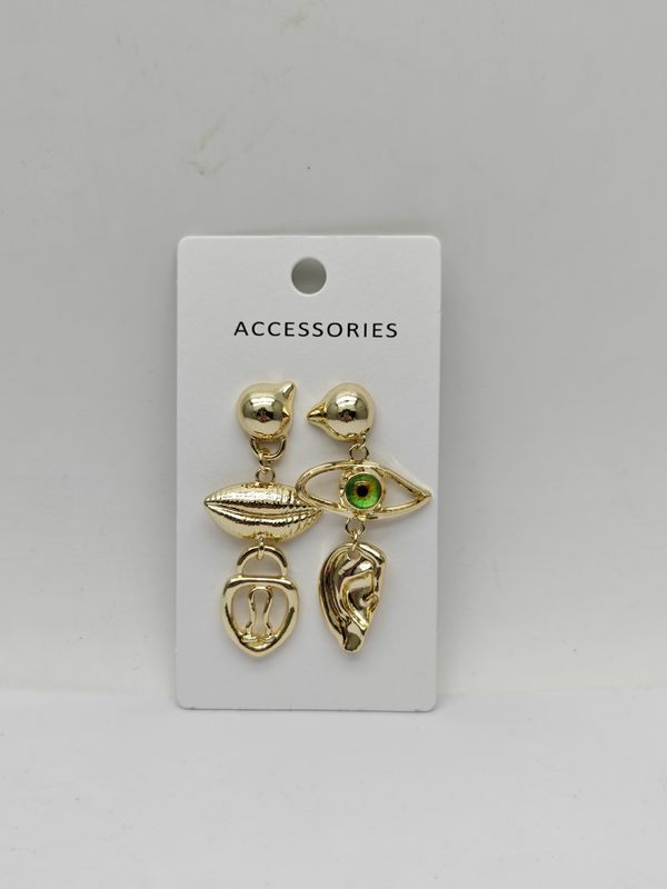 Gewone metalen lip- en oogstok-oorbellen Het perfecte accessoire voor elke outfit