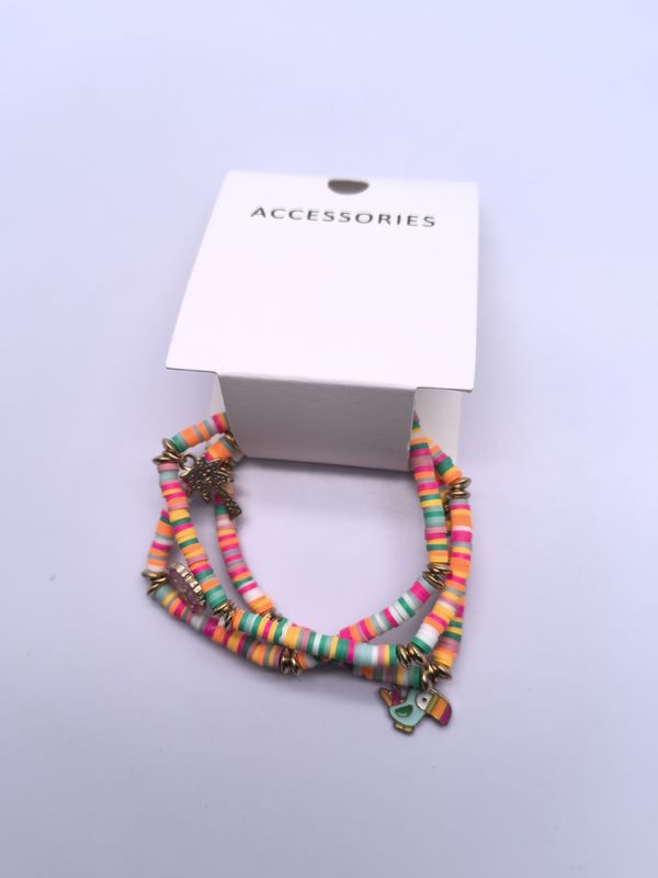 Gepersonaliseerde kleurrijke 3-pakket armband met schattig vogel hanger